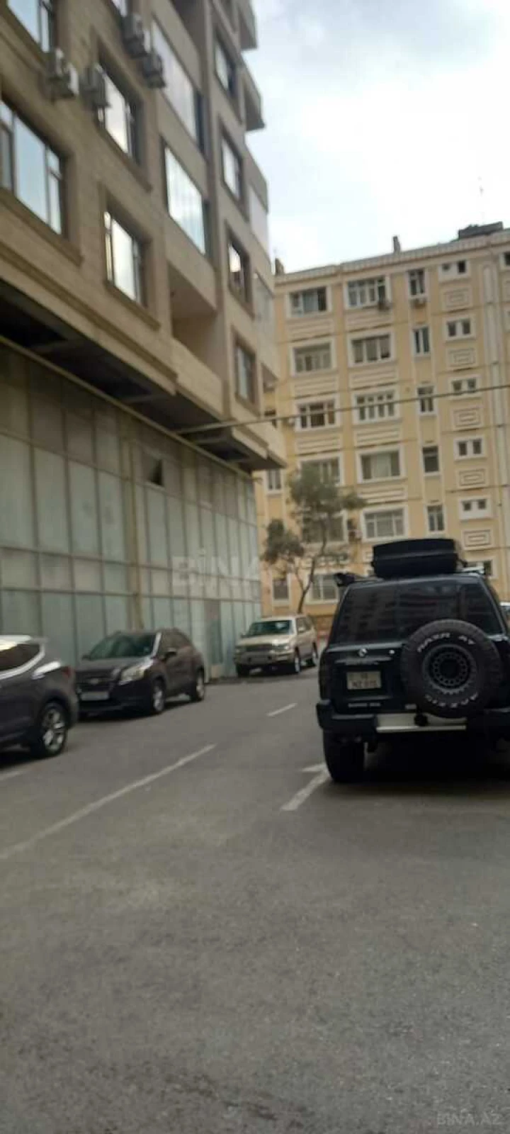 Satılır 3 otaqlı mənzil 148.8 m²