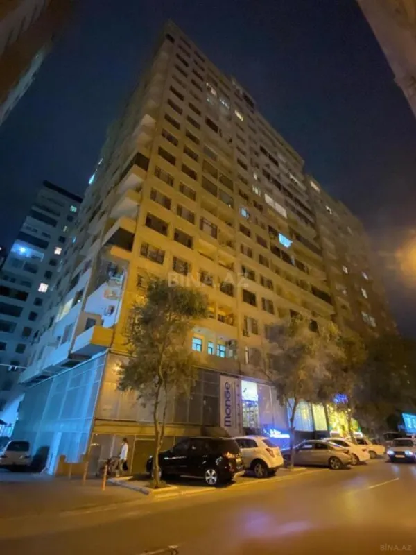 Satılır 3 otaqlı mənzil 148.8 m²
