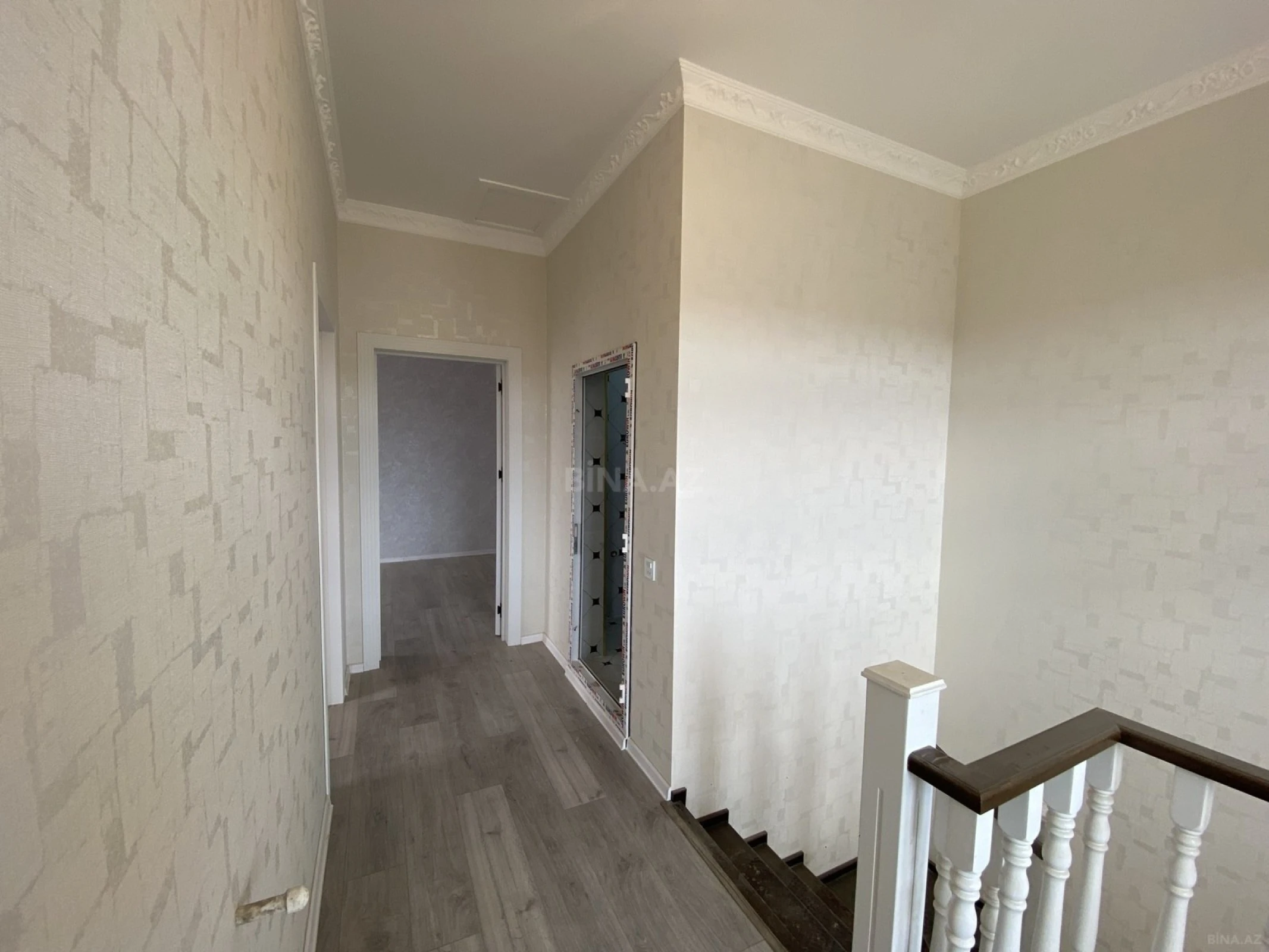 Satılır 4 otaqlı həyət evi 200 m²
