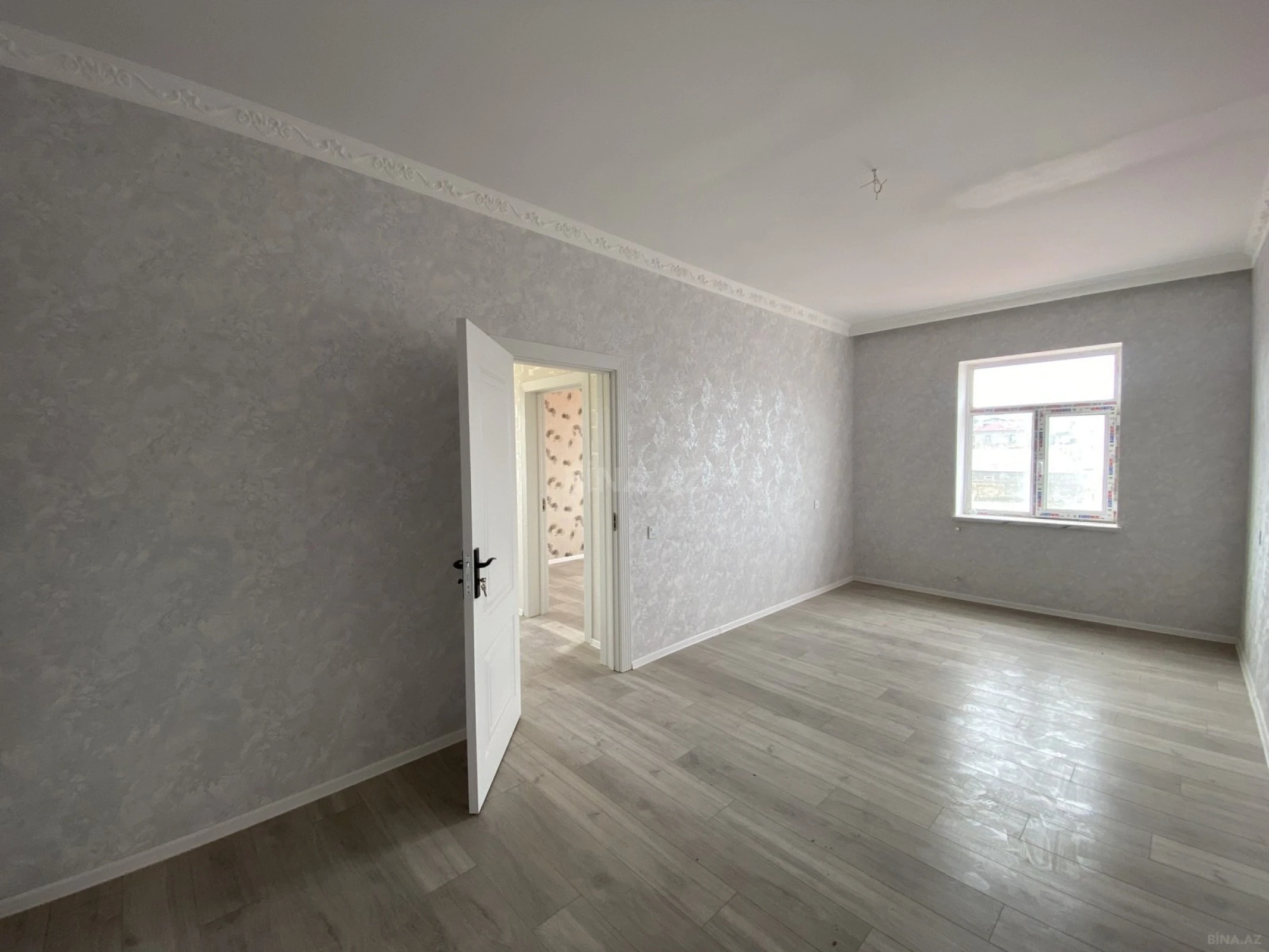 Satılır 4 otaqlı həyət evi 200 m²