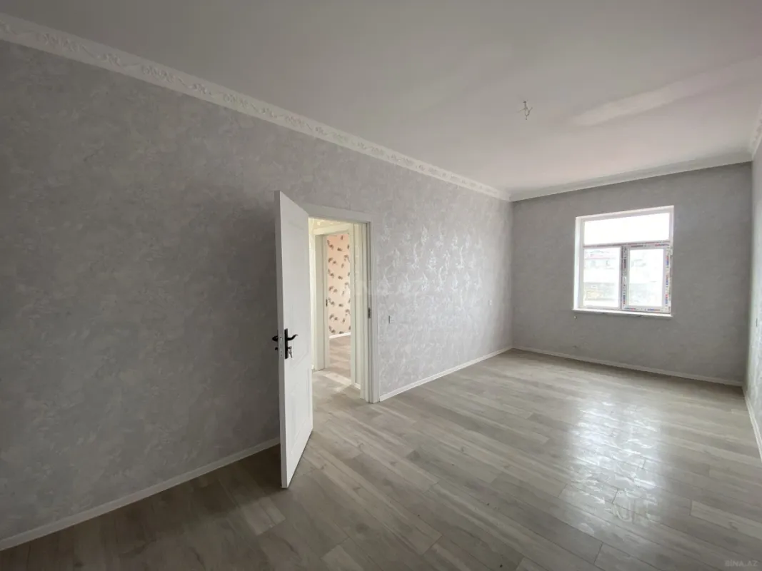 Satılır 4 otaqlı həyət evi 200 m²