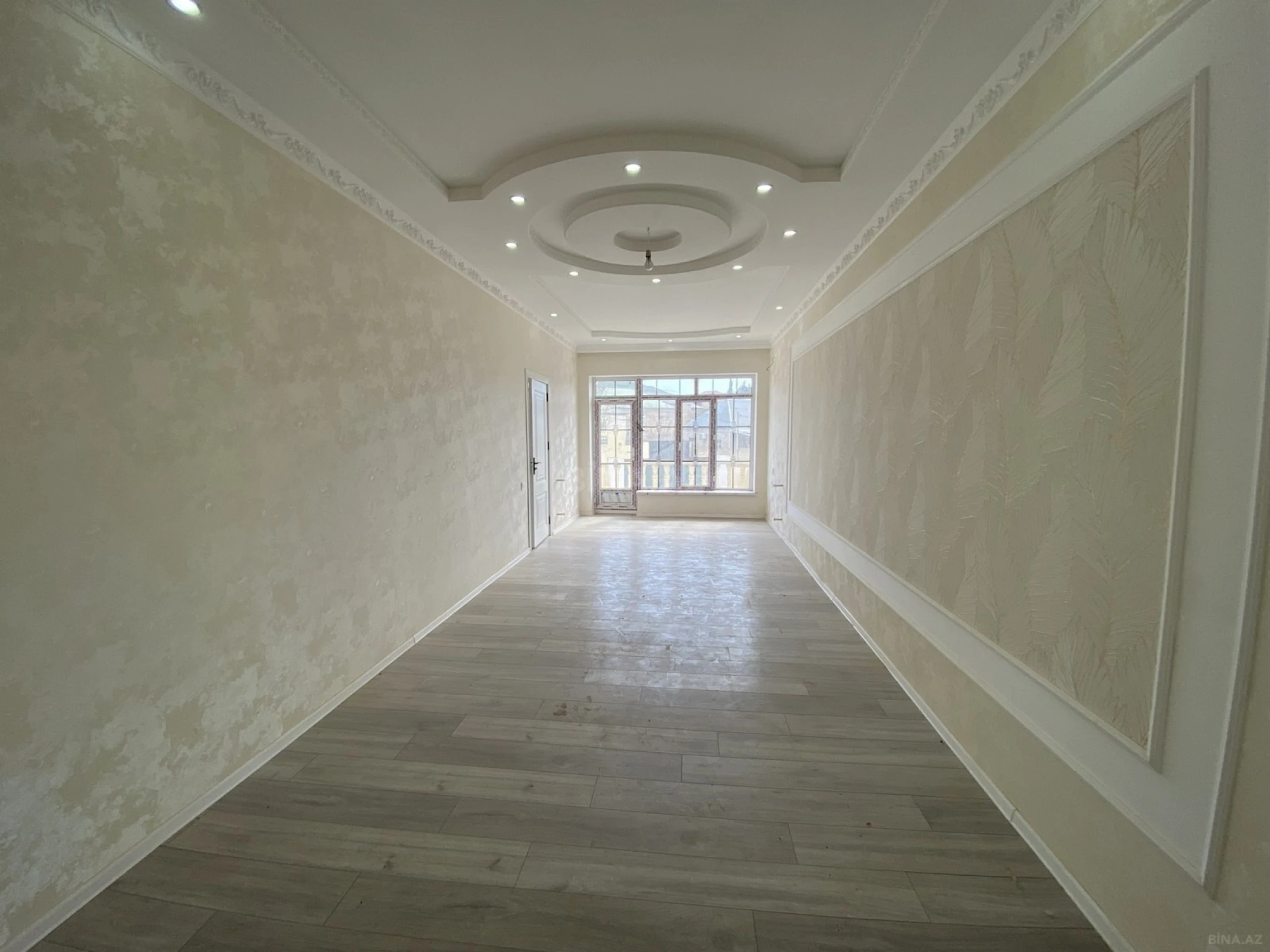 Satılır 4 otaqlı həyət evi 200 m²