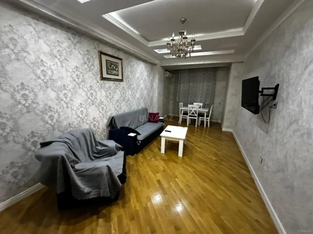 Kirayə verilir 2 otaqlı mənzil 67 m²