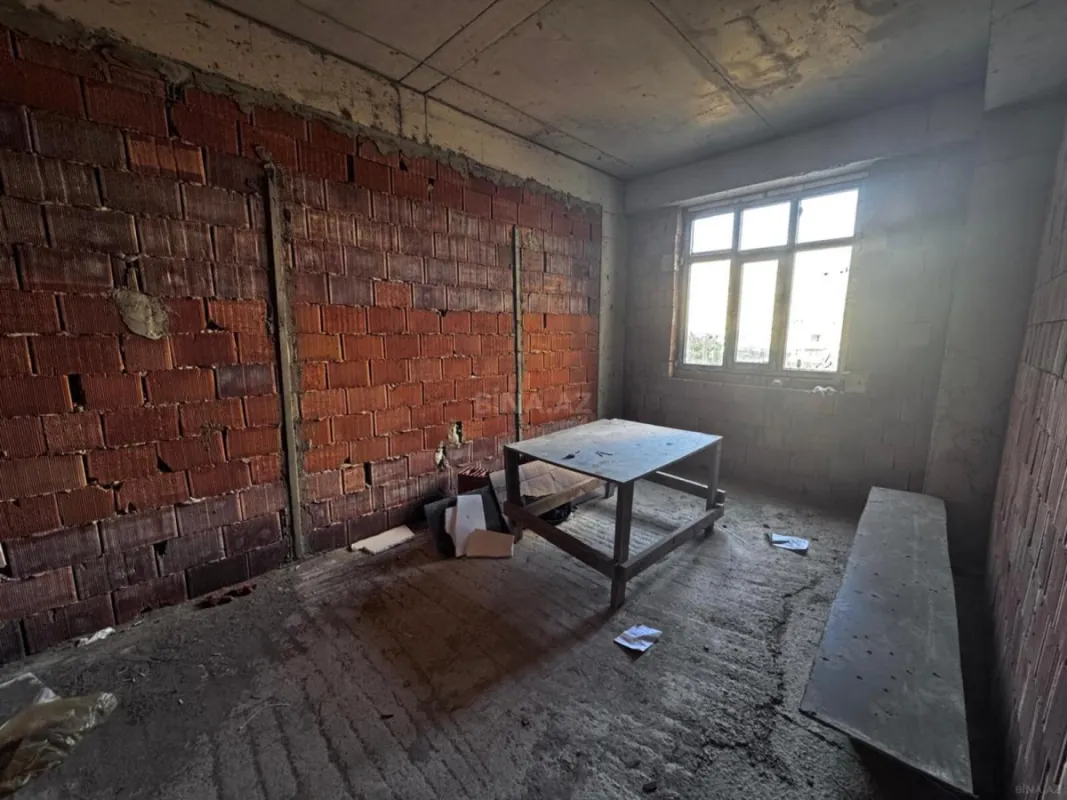 Satılır 1 otaqlı mənzil 44 m²