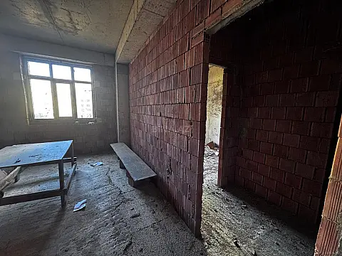 Satılır 1 otaqlı mənzil 44 m²