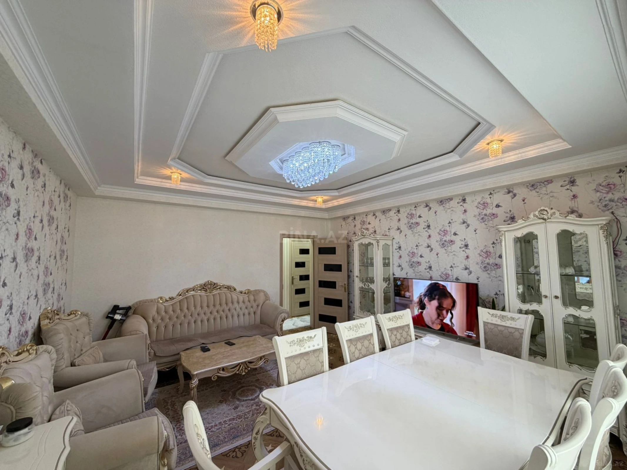 Satılır 3 otaqlı mənzil 82 m²