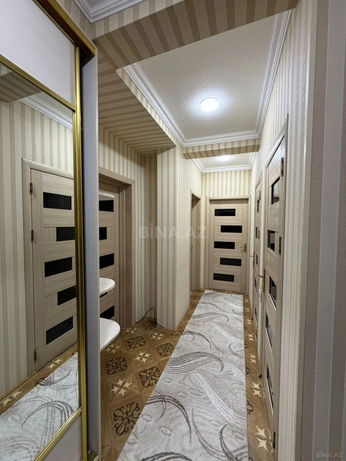 Satılır 3 otaqlı mənzil 82 m²