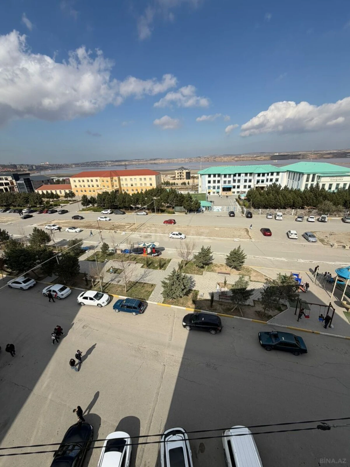 Satılır 3 otaqlı mənzil 82 m²