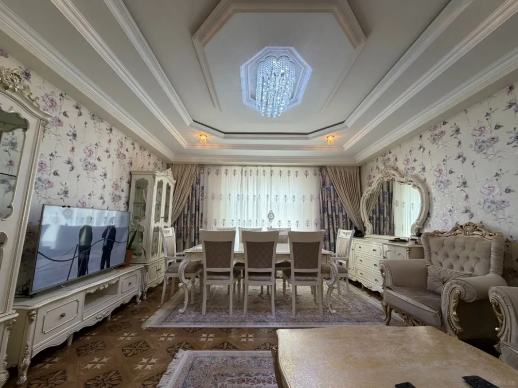 Satılır 3 otaqlı mənzil 82 m²