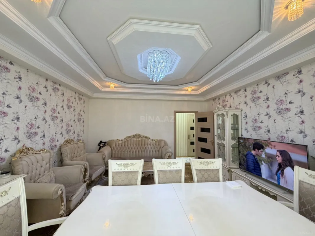 Satılır 3 otaqlı mənzil 82 m²