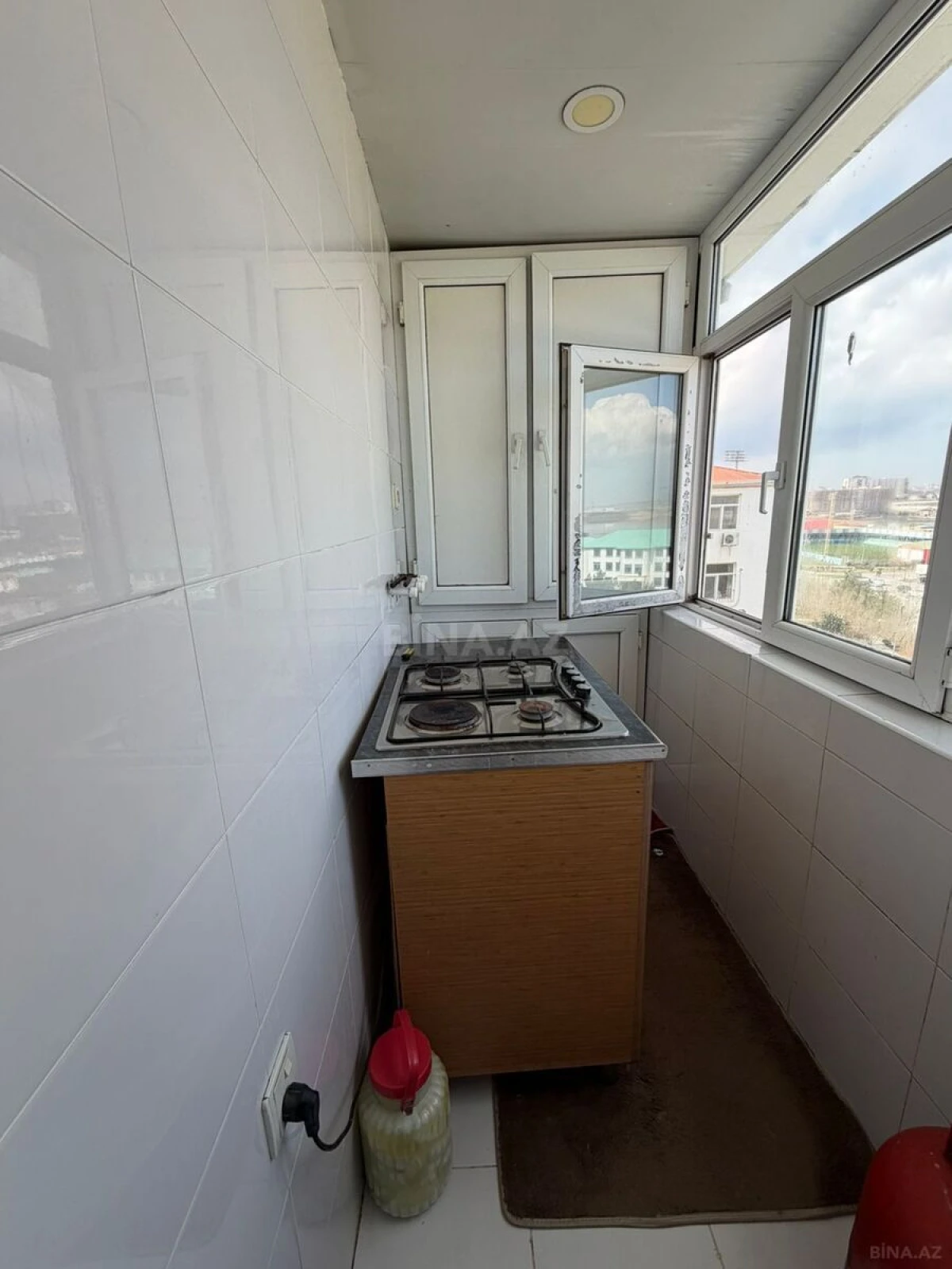 Satılır 3 otaqlı mənzil 82 m²