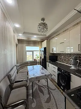 Satılır 3 otaqlı mənzil 82 m²