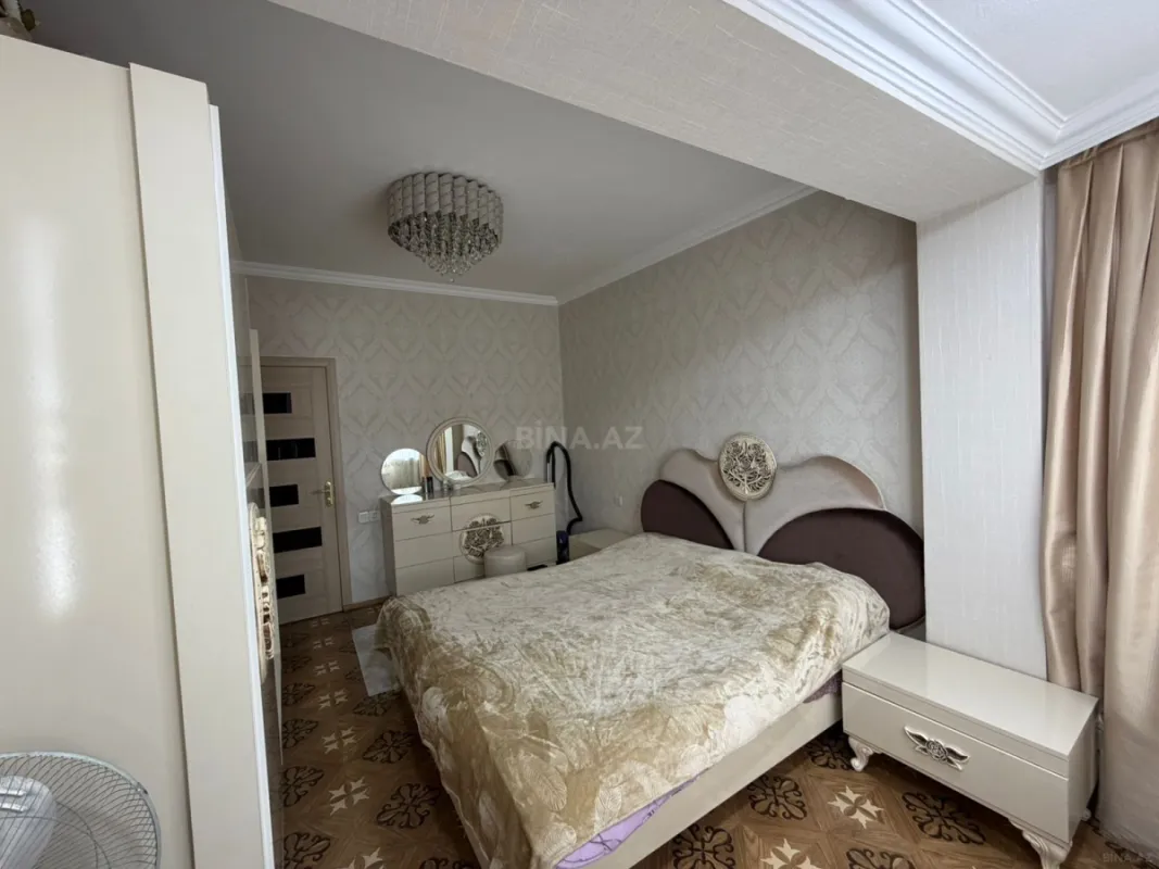 Satılır 3 otaqlı mənzil 82 m²