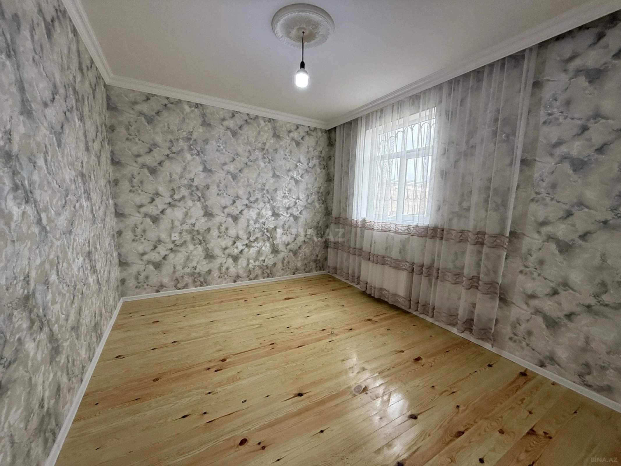 Satılır 3 otaqlı həyət evi 100 m²