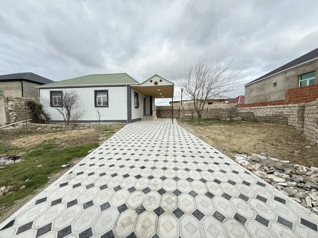 Satılır 3 otaqlı həyət evi 100 m²