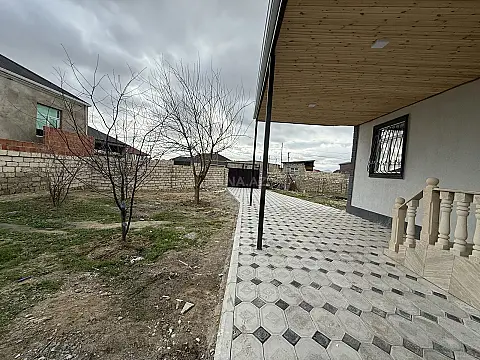 Satılır 3 otaqlı həyət evi 100 m²
