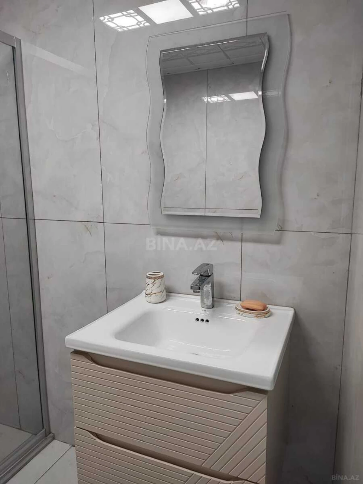 Satılır 2 otaqlı mənzil 45 m²