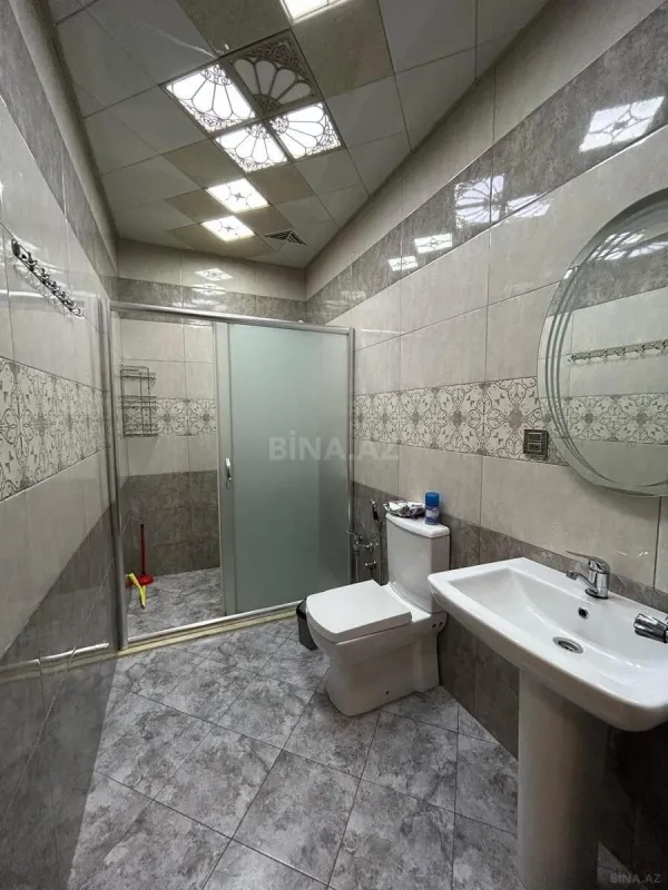 Kirayə verilir 2 otaqlı mənzil 94 m²