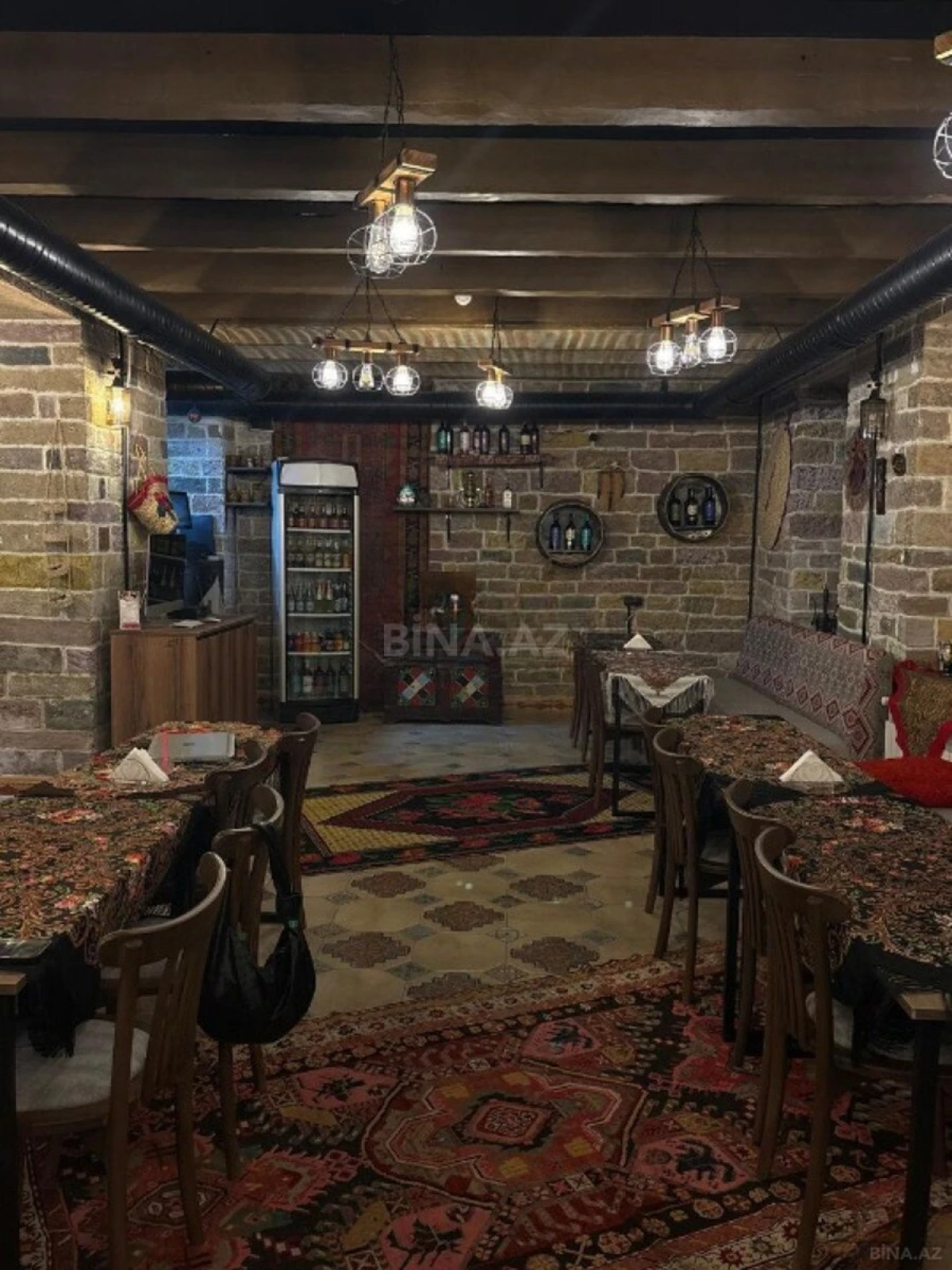 Kirayə verilir obyekt 90 m²