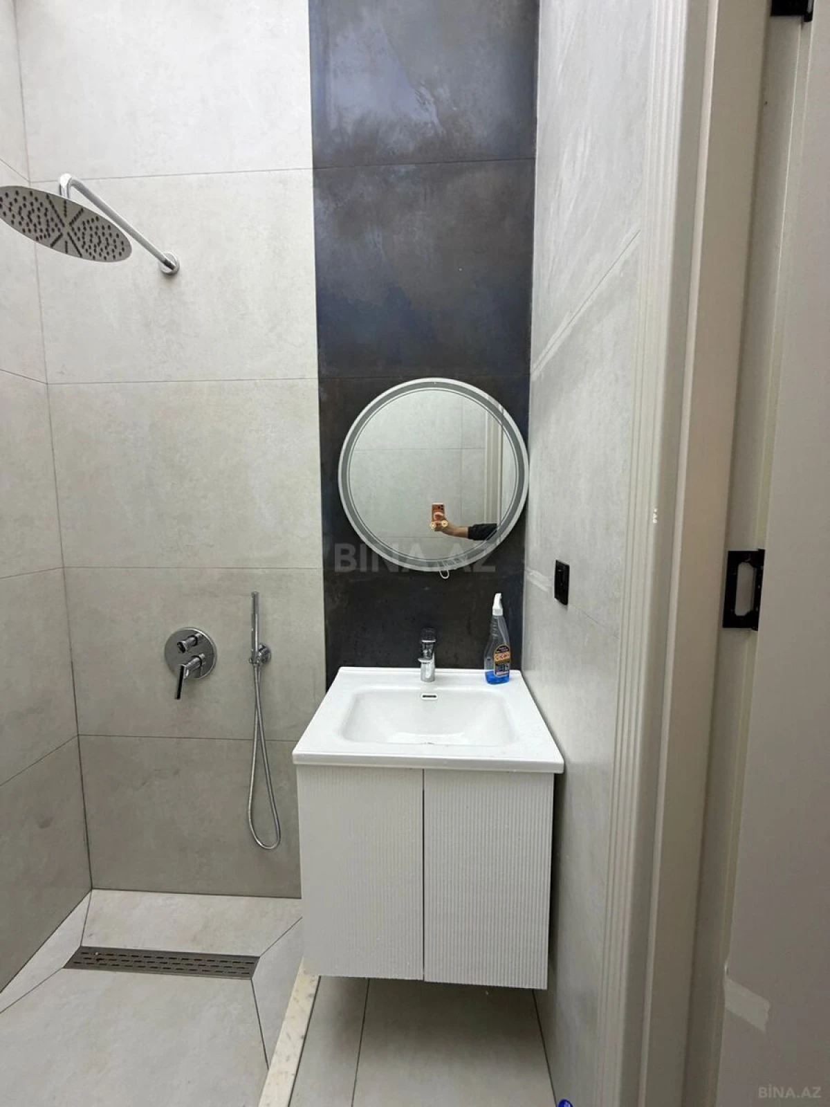 Kirayə verilir 2 otaqlı mənzil 70 m²