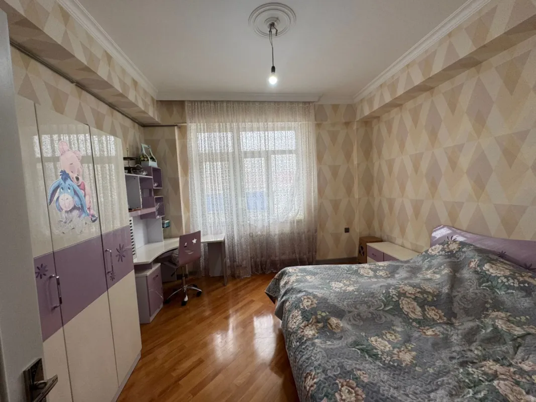 Satılır 3 otaqlı mənzil 96 m²