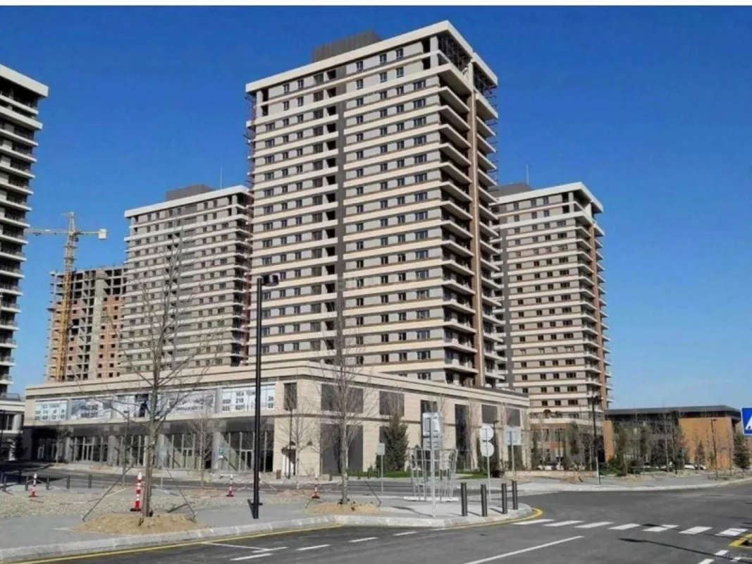 Kirayə verilir 4 otaqlı ofis 75 m²