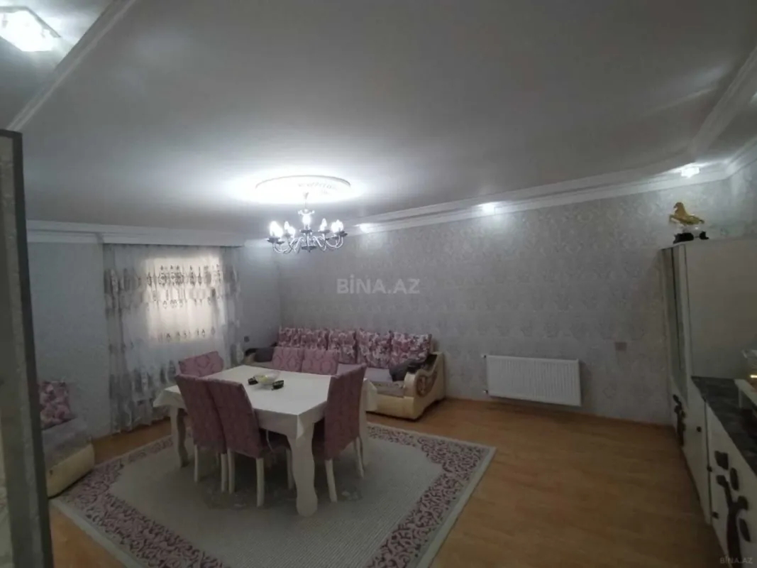 Satılır 3 otaqlı həyət evi 200 m²