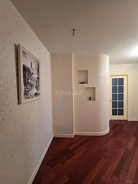 Satılır 2 otaqlı mənzil 106 m²