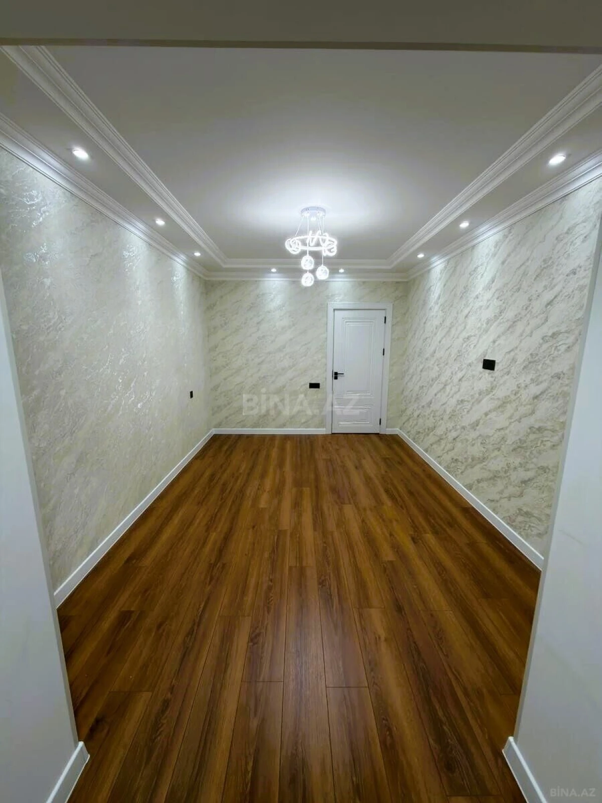 Satılır 2 otaqlı mənzil 60 m²