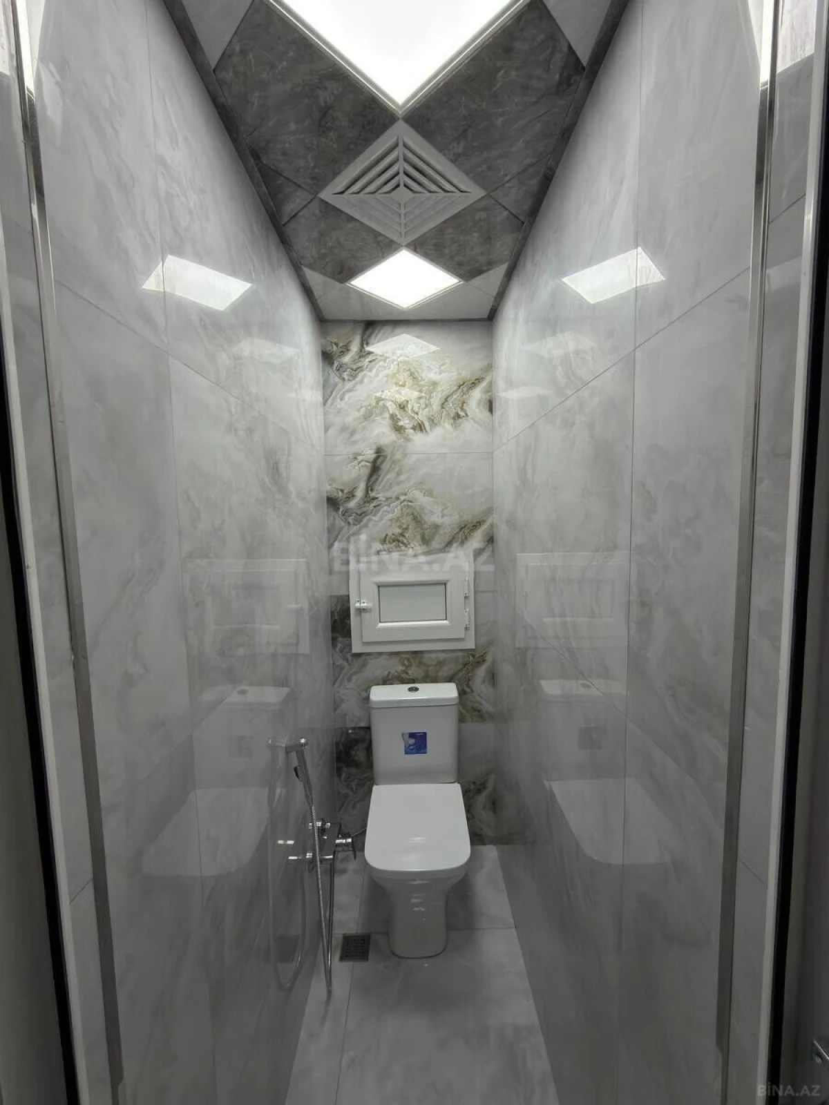 Satılır 2 otaqlı mənzil 60 m²