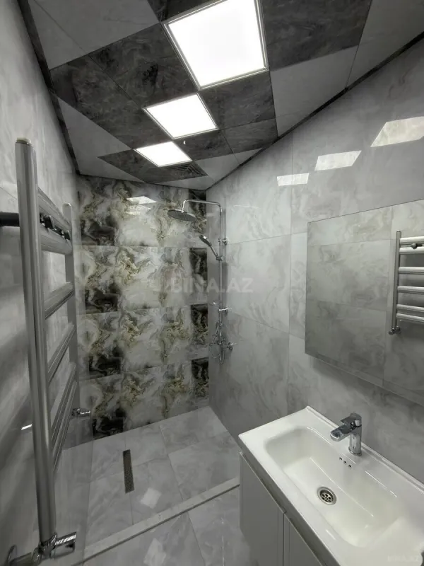 Satılır 2 otaqlı mənzil 60 m²