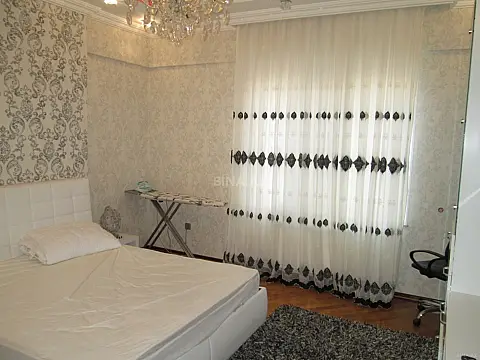 Kirayə verilir 2 otaqlı mənzil 100 m²