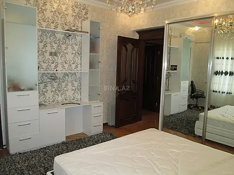 Kirayə verilir 2 otaqlı mənzil 100 m²