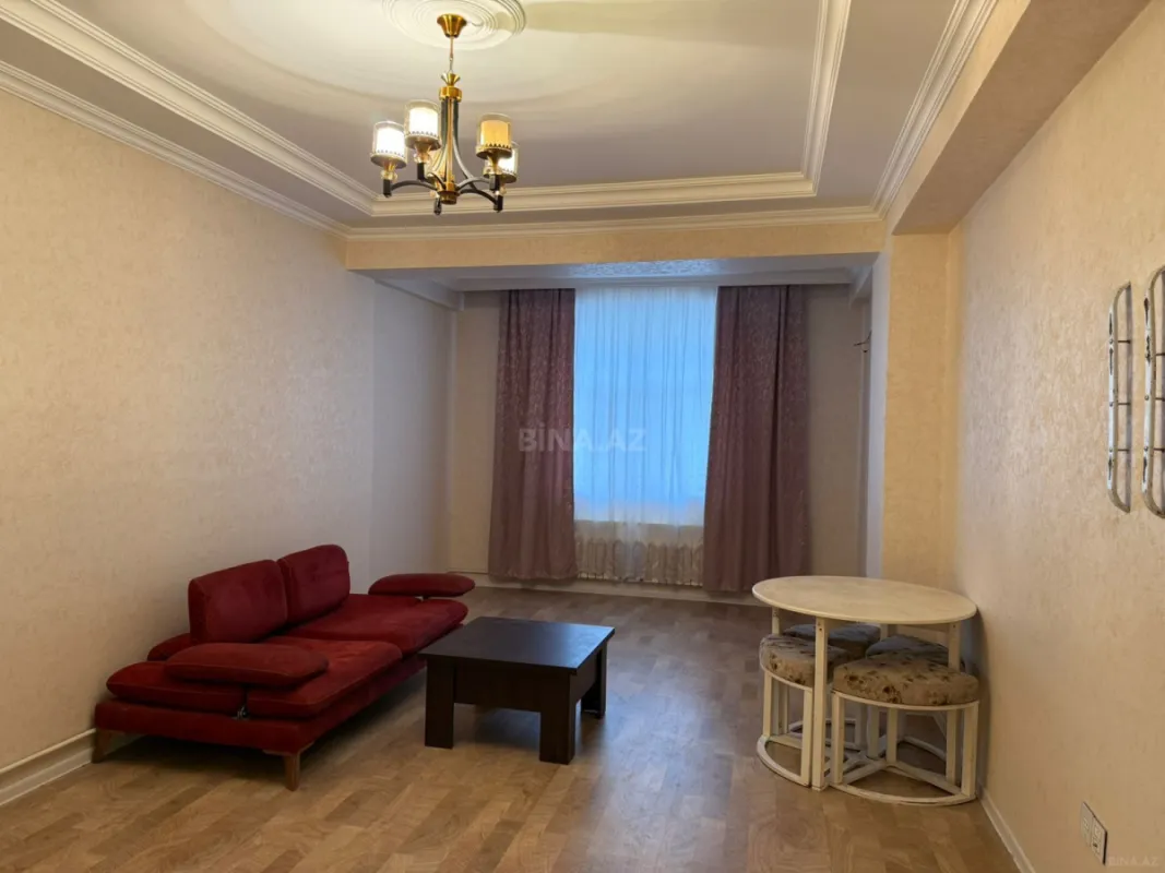 Kirayə verilir 2 otaqlı mənzil 60 m²