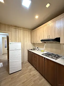 Kirayə verilir 2 otaqlı mənzil 70 m²