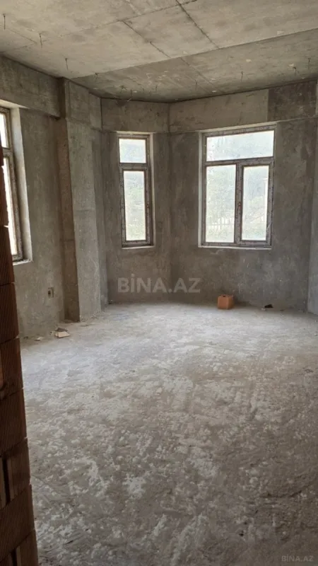Satılır 3 otaqlı mənzil 128 m²