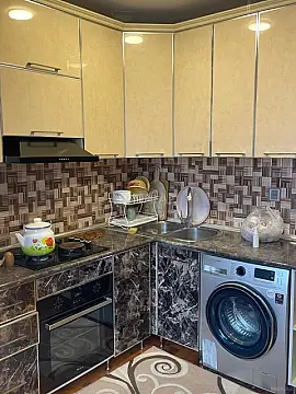 Satılır 4 otaqlı mənzil 100 m²