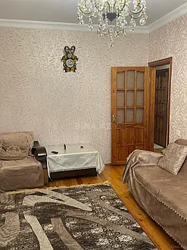 Satılır 4 otaqlı mənzil 100 m²