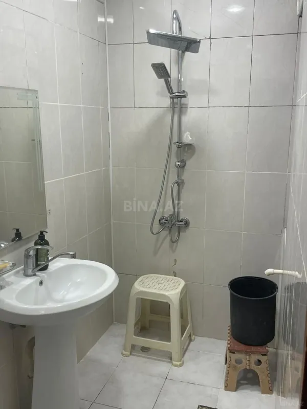 Satılır 4 otaqlı mənzil 100 m²