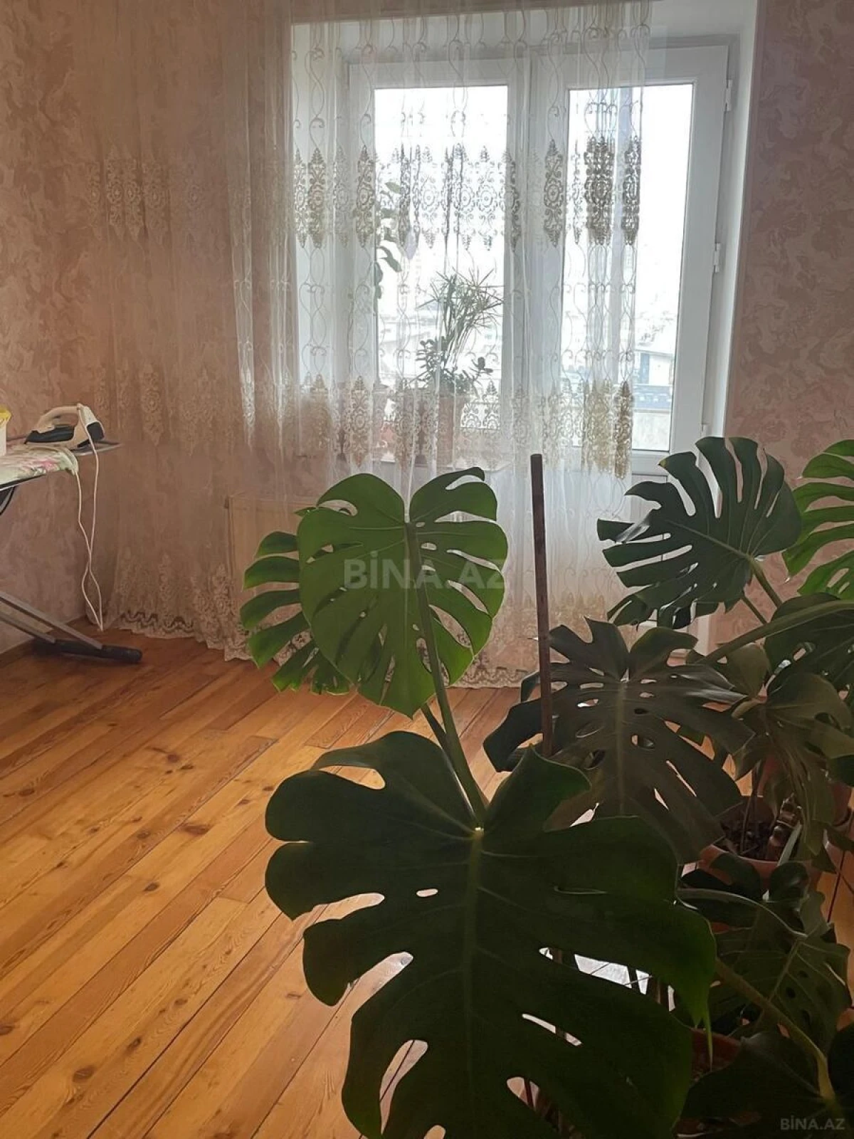 Satılır 4 otaqlı mənzil 100 m²