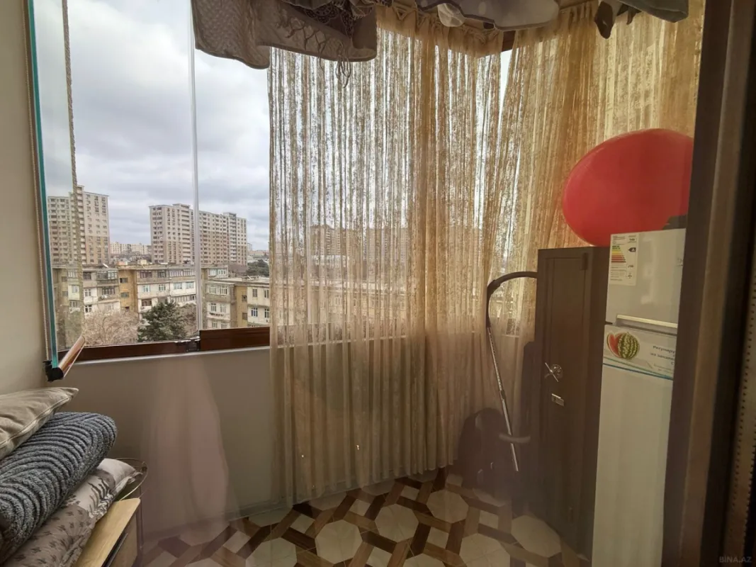 Satılır 3 otaqlı mənzil 126 m²