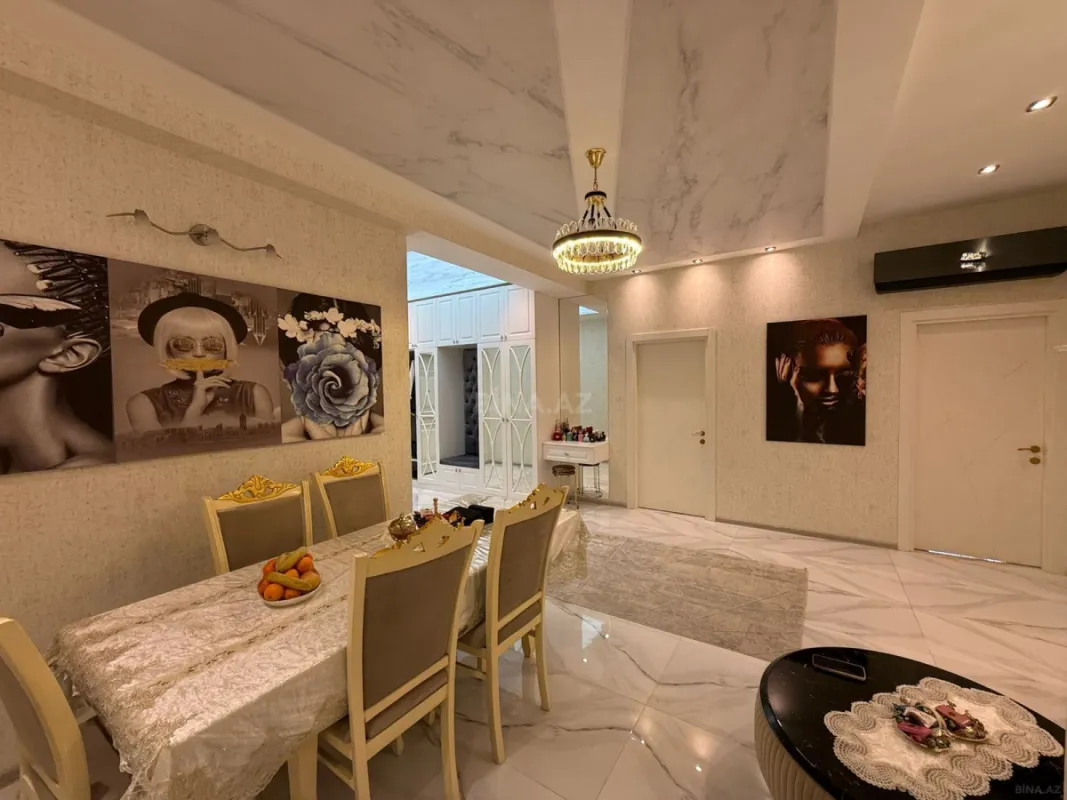 Satılır 3 otaqlı mənzil 126 m²