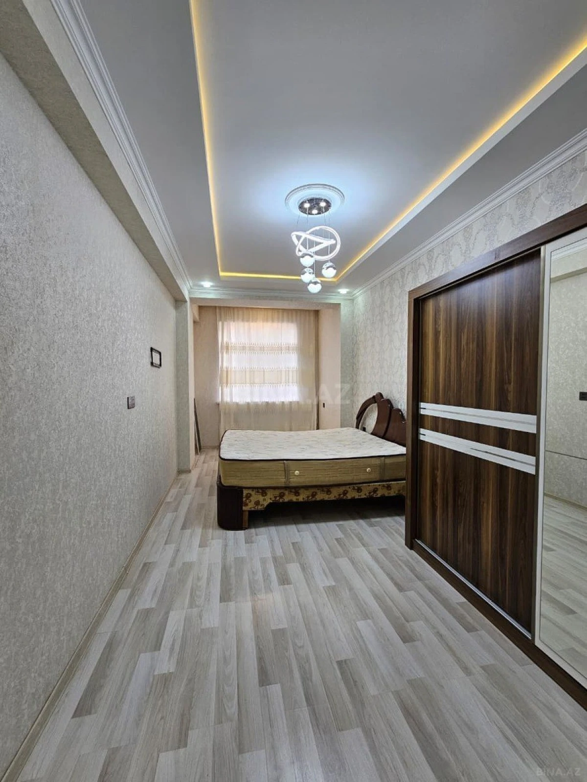 Satılır 2 otaqlı mənzil 56 m²