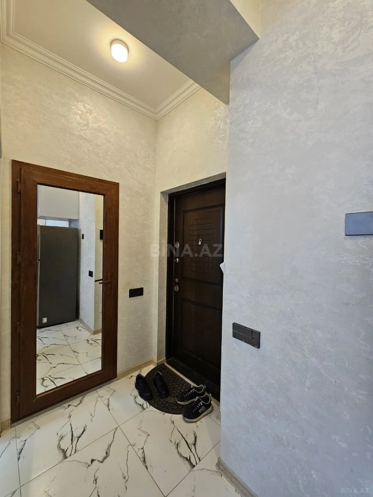 Satılır 2 otaqlı mənzil 56 m²