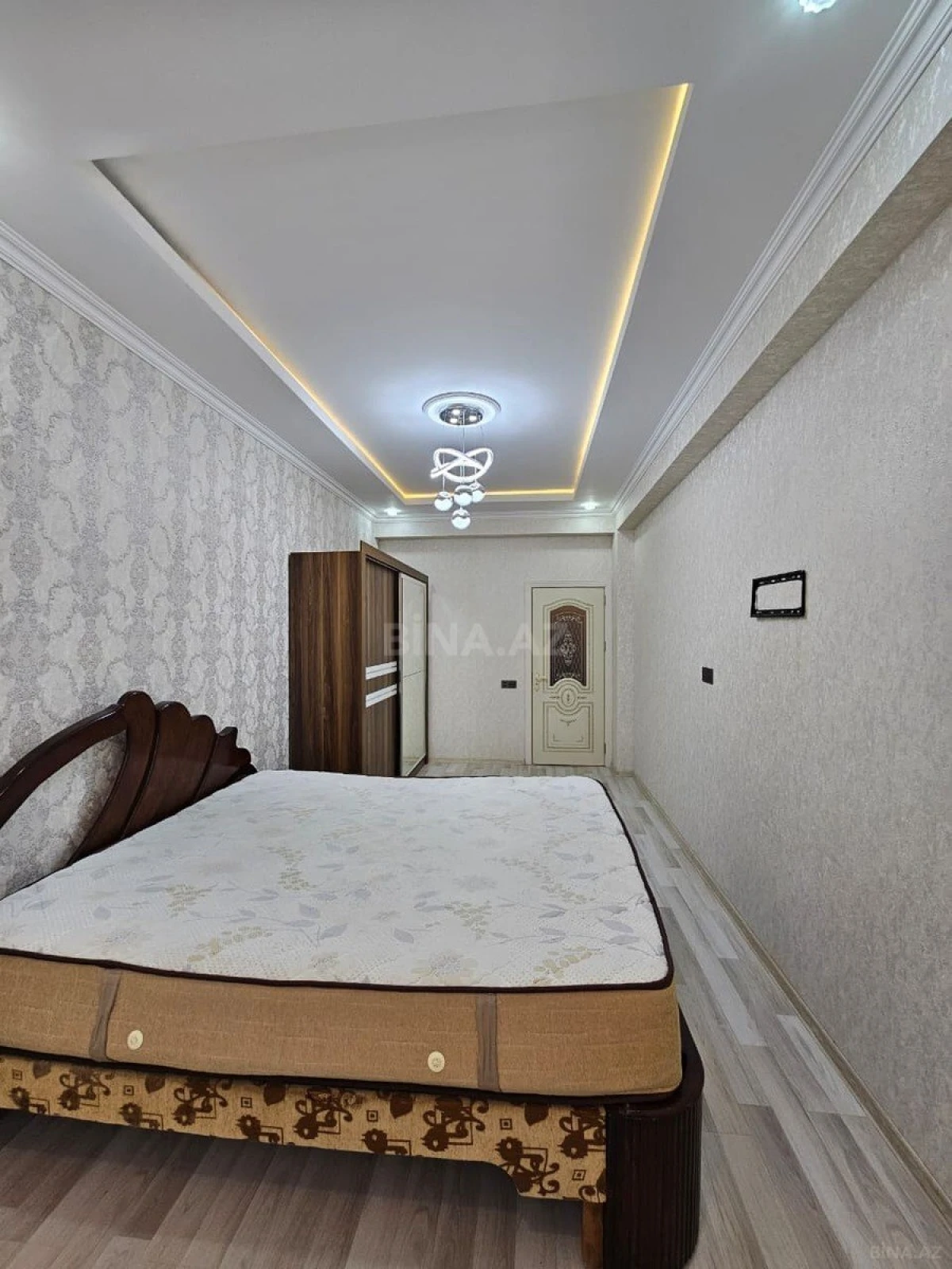 Satılır 2 otaqlı mənzil 56 m²
