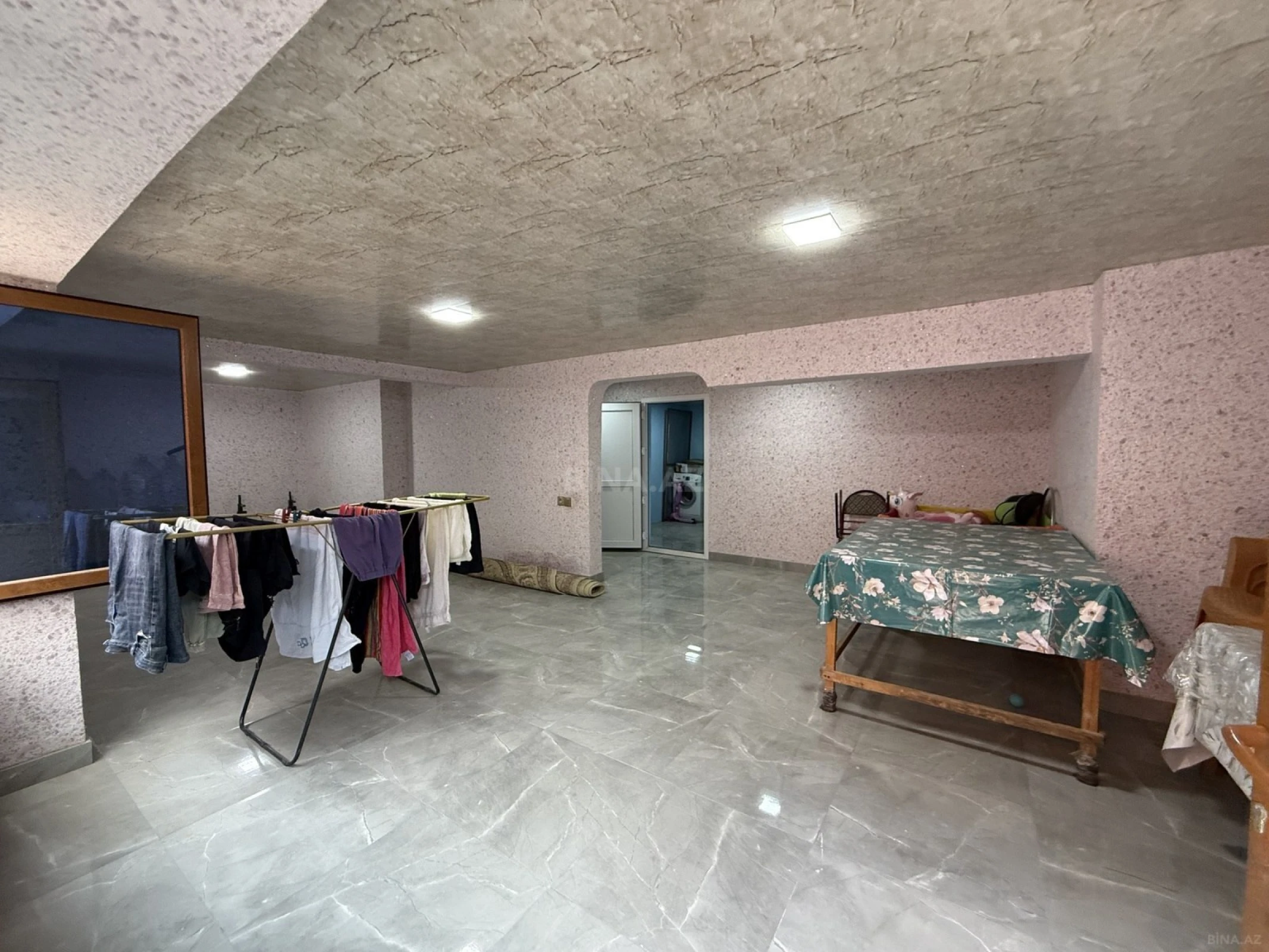 Satılır 4 otaqlı həyət evi 147 m²