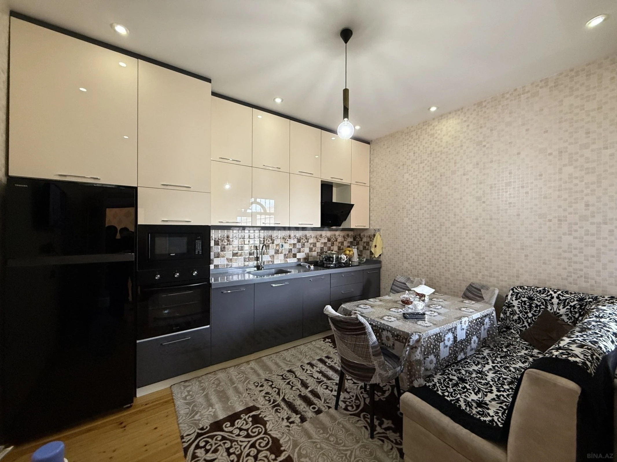 Satılır 4 otaqlı həyət evi 147 m²