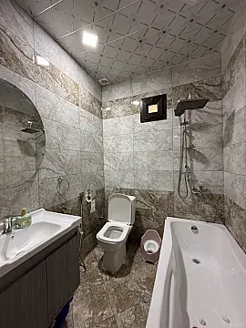 Satılır 4 otaqlı həyət evi 147 m²