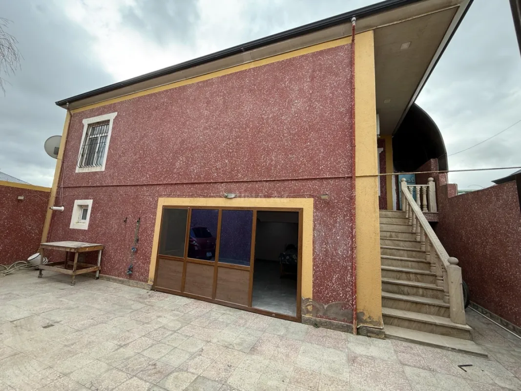 Satılır 4 otaqlı həyət evi 147 m²