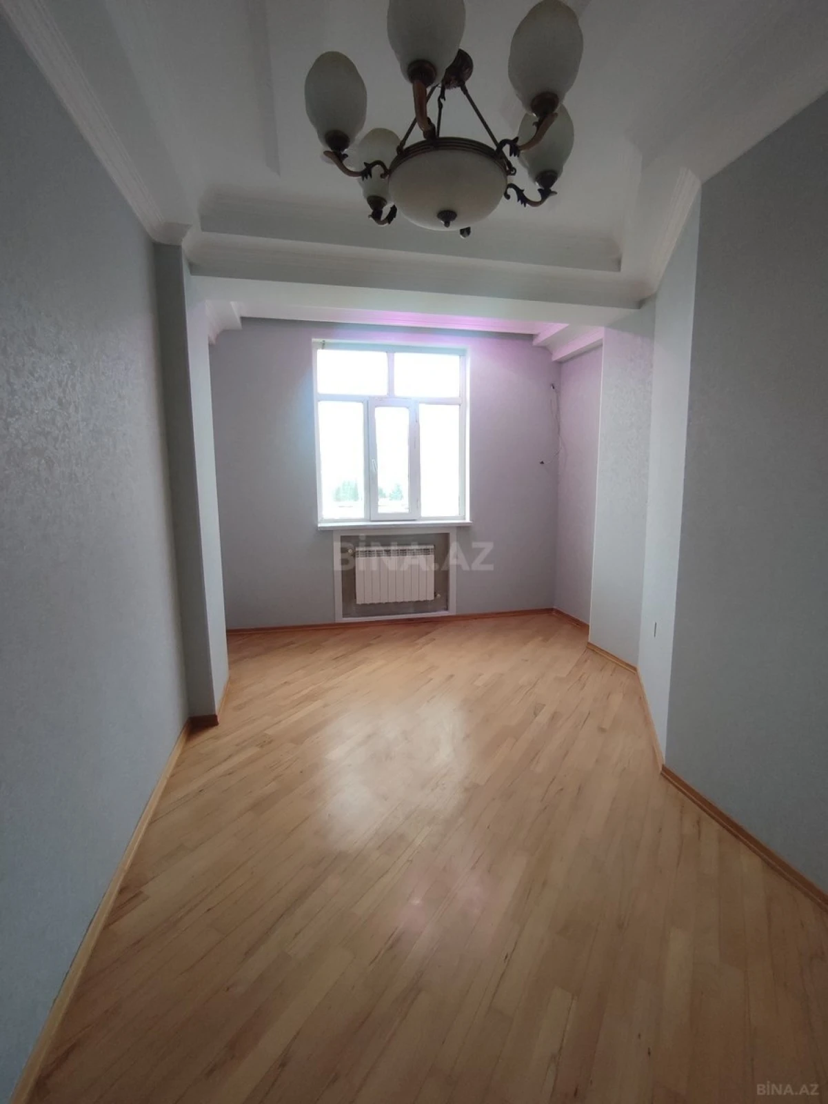 Satılır 3 otaqlı mənzil 104 m²